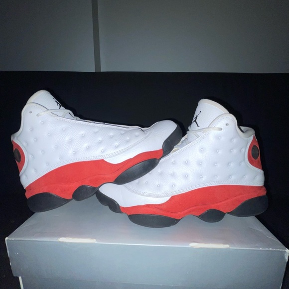 Jordan XIII Retro “Chicago”